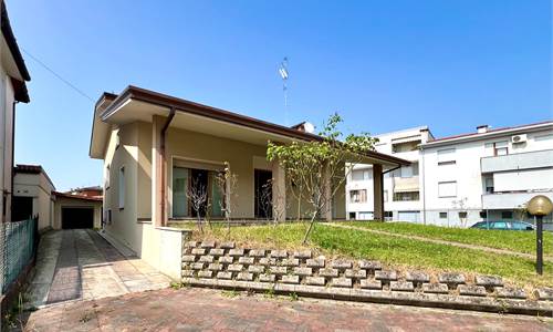 Town House for Sale in San Vito al Tagliamento